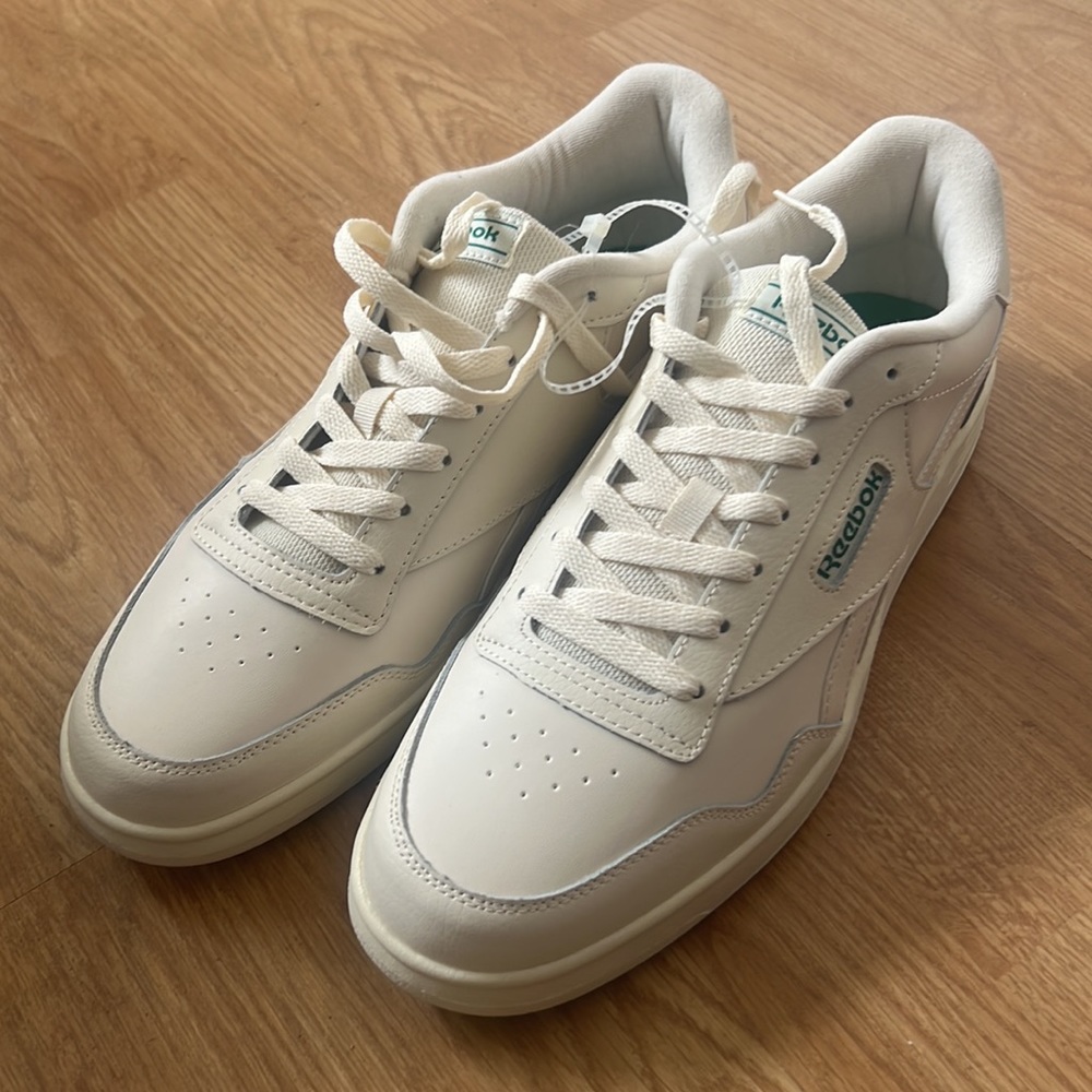 BRAND NEW Reebok Sneaker - Men's